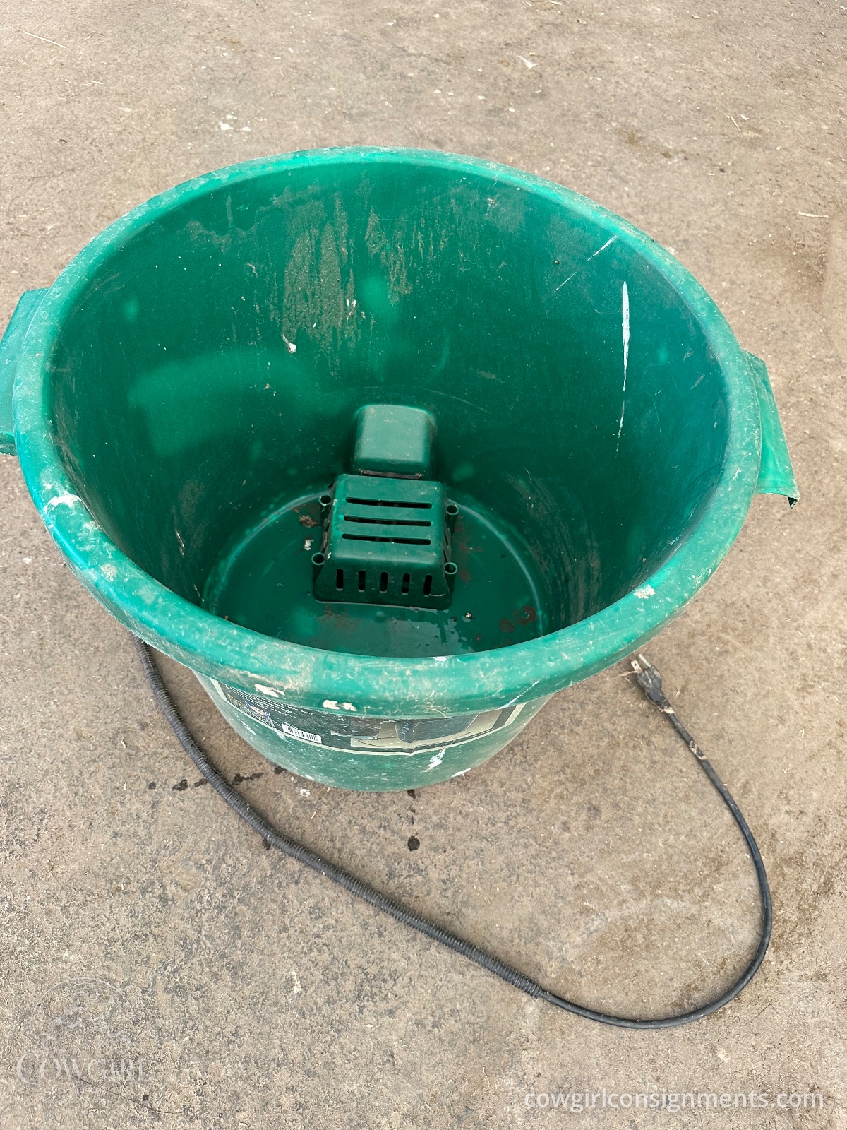 16 Gallon Heated Waterer, photo 2