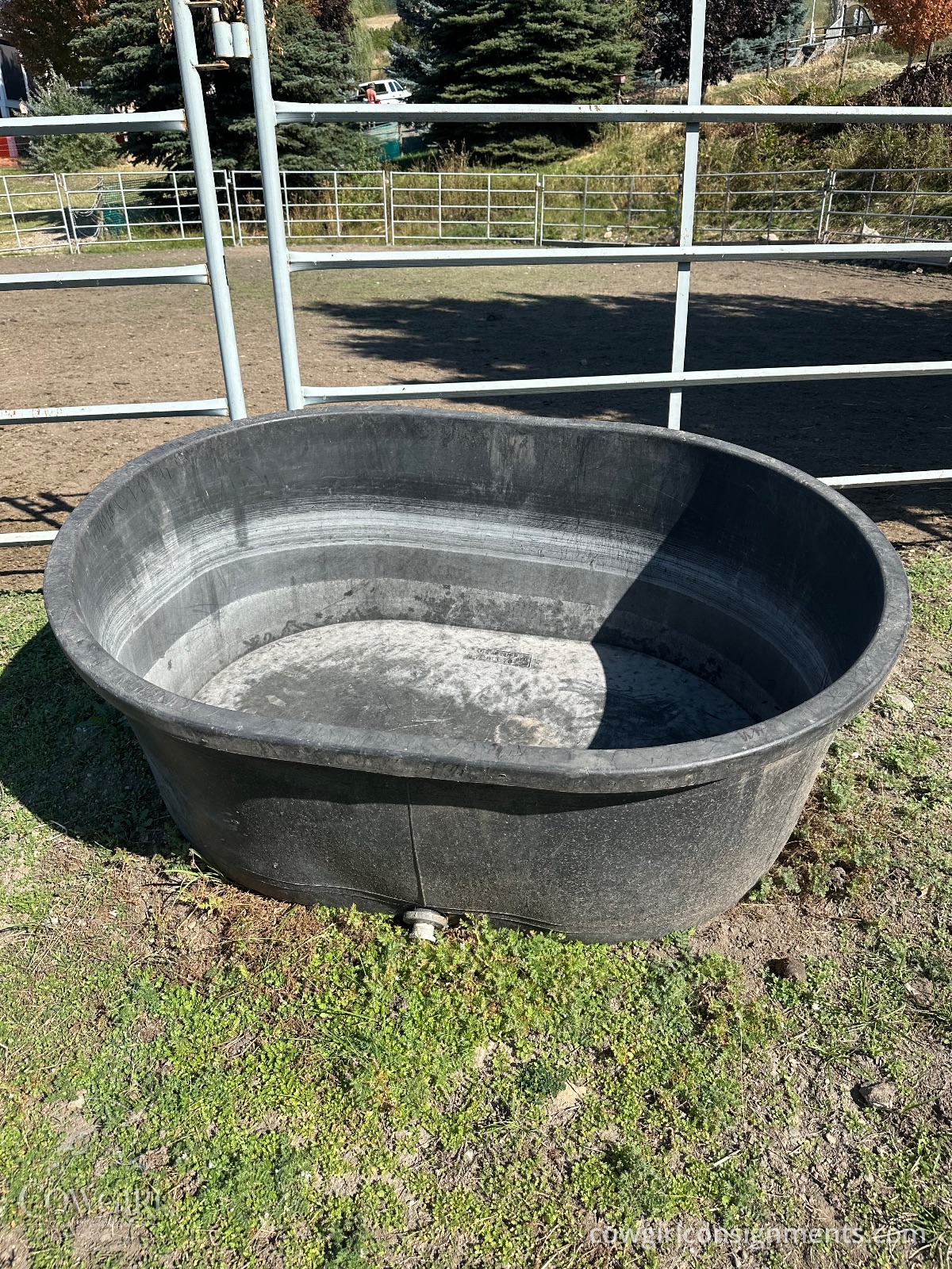 Tuff Stuff 140 Gallon Stock Tank, photo 4